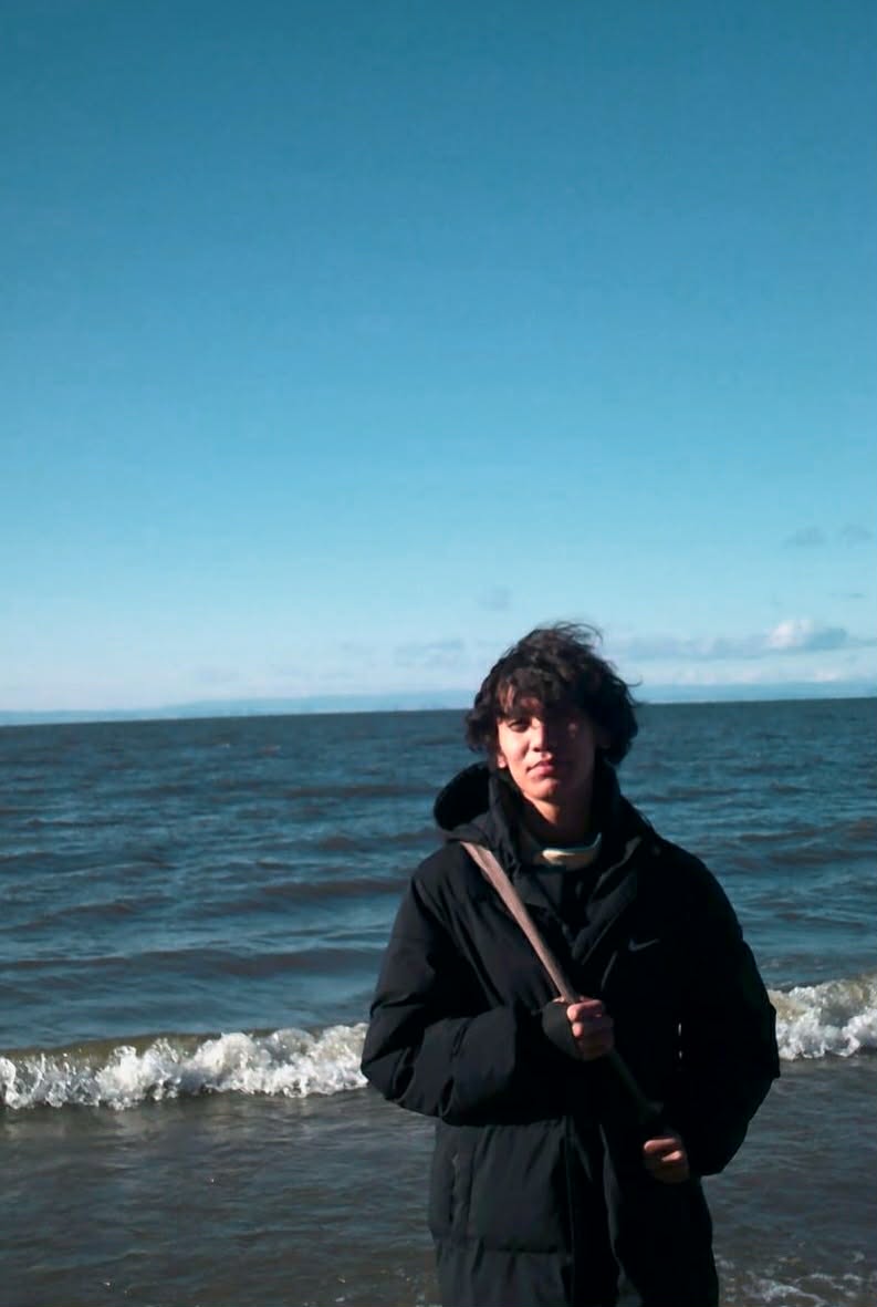 Батнасангийн Төгөлдөр: Гунигаа ороолт шиг нэхэж, олс шиг угламаар